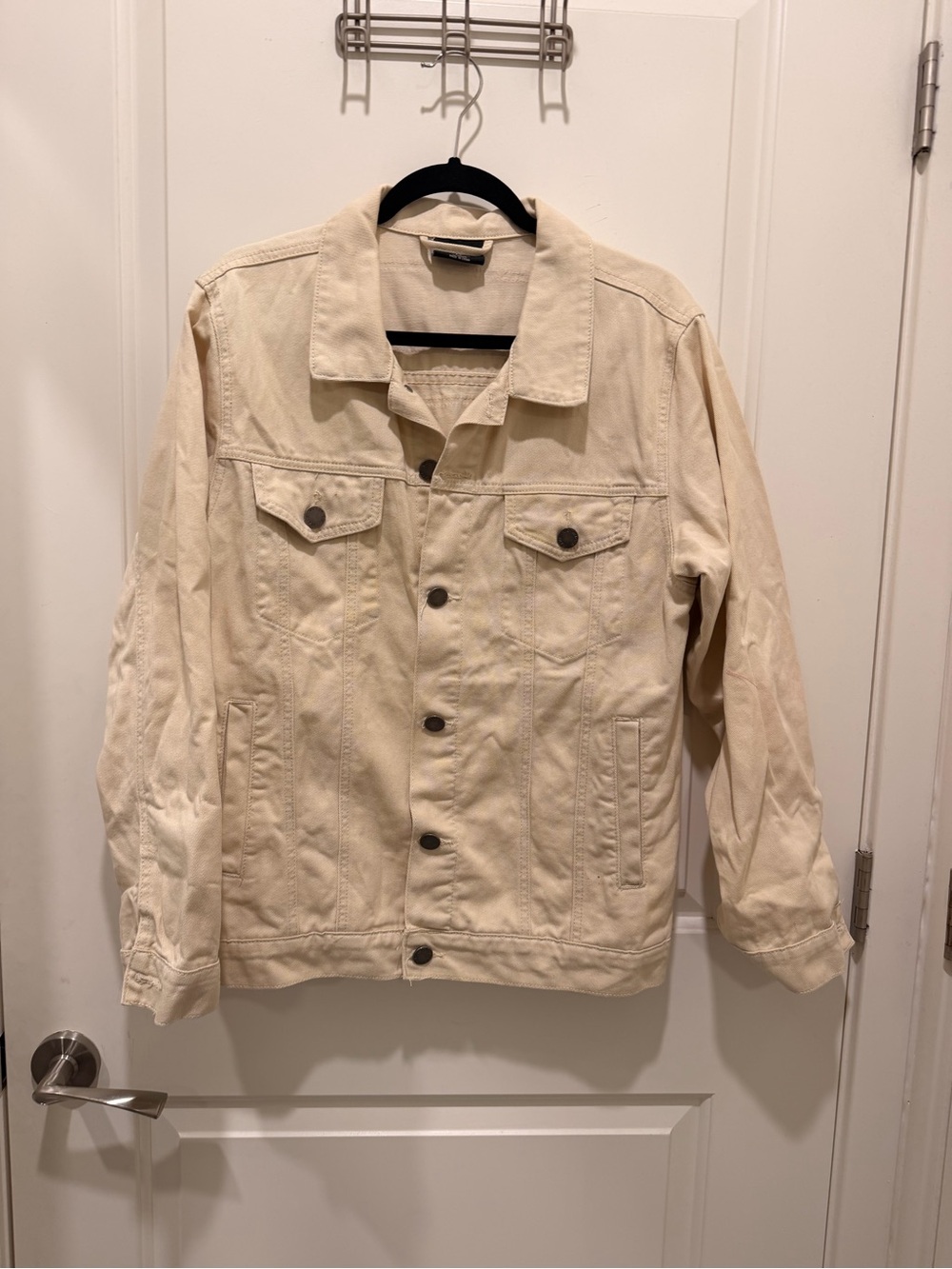 Victorious Men's Cream
Beige Denim Trucker Jacket
Size M